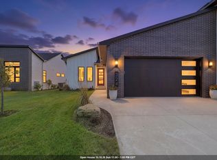 324 Aldon Cir, Green Bay, WI 54304