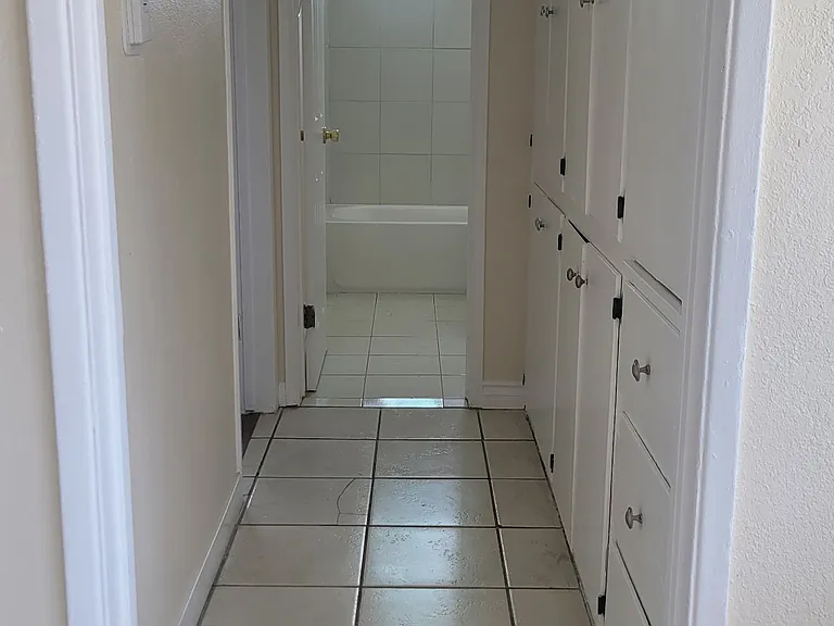 3426 Alma Ave — Photo 5