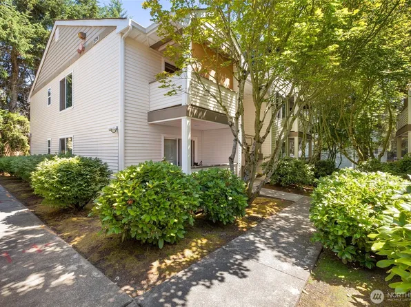 19726 50th W #201, Lynnwood, WA 98036