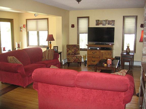 5th image of 403 Princeton Ave