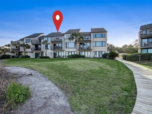 1012 Captains Ct, Fernandina Beach, FL 32034