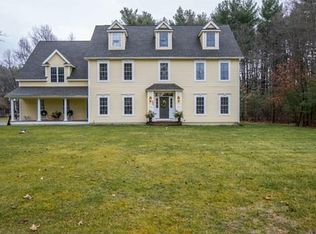 295 Pine Hill Rd, Chelmsford, MA 01824