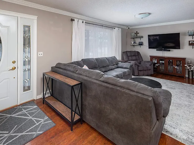 3117 Windsor Dr #0 — Photo 3