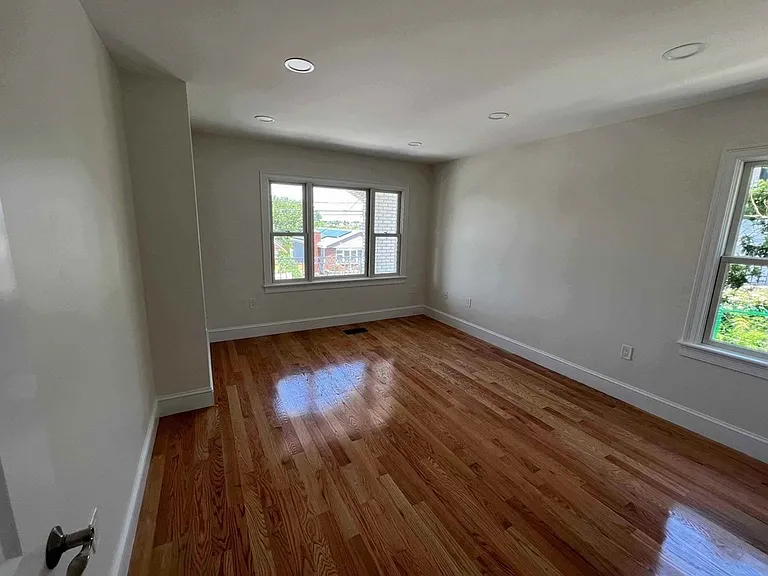 570 Proctor Ave #1 — Photo 8