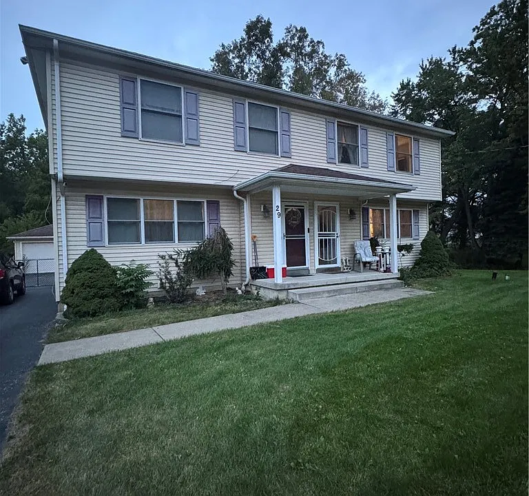 29 Henrietta Ave