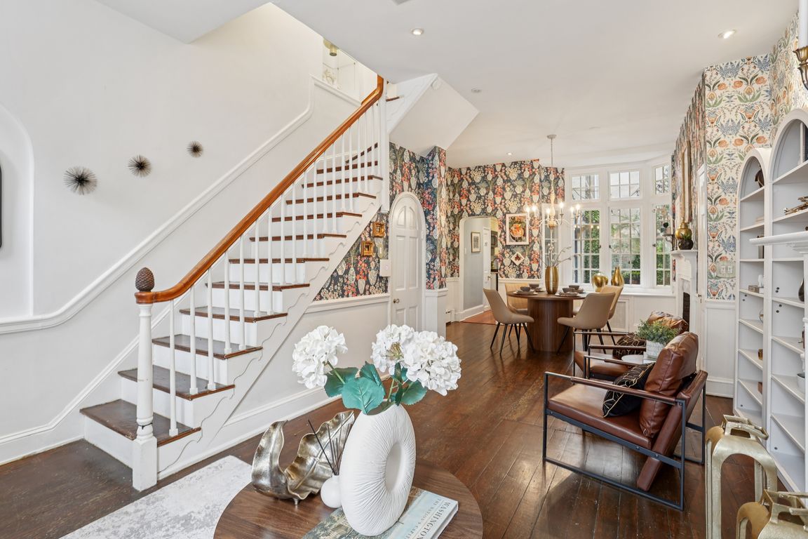 next background image