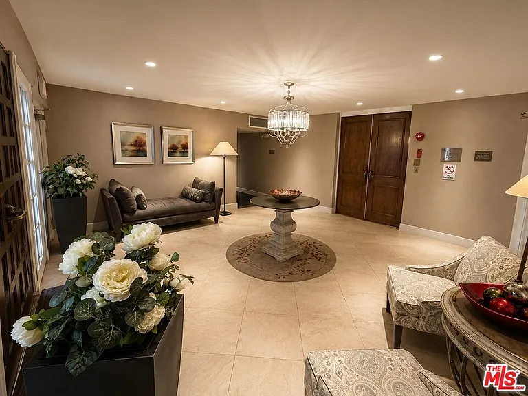 5870 Green Valley Cir #129 — Photo 36