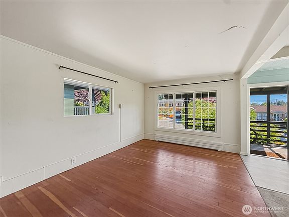 4th image of 3526 S Bennett Street