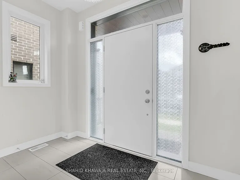 641 Leatherleaf Lndg — Photo 5