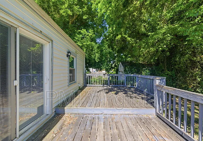 626 Chapel St — Photo 26