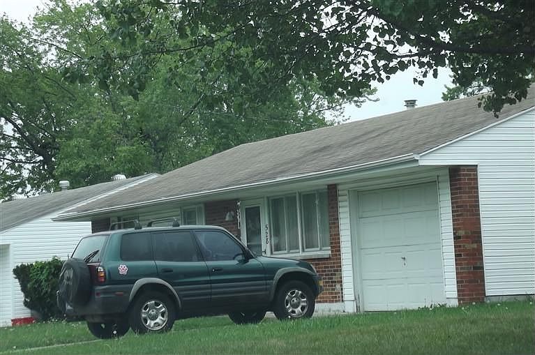 2nd image of 528 Vista Ave