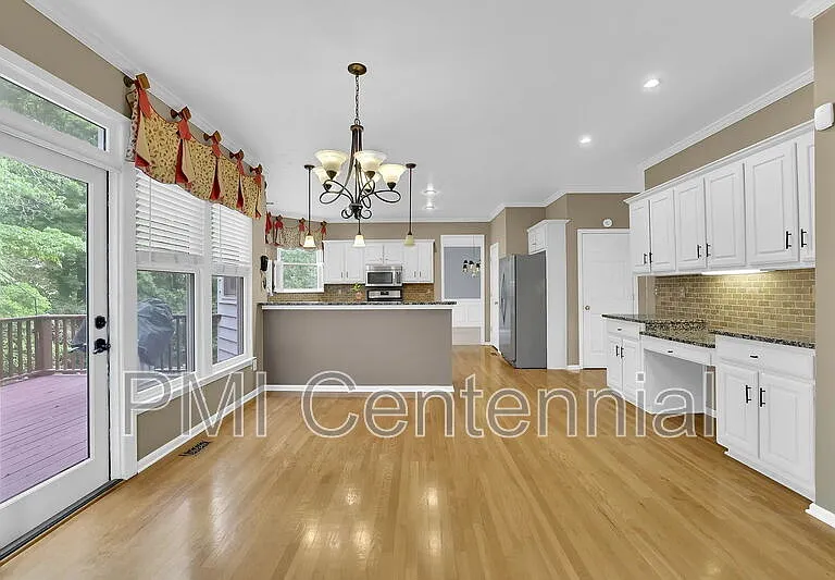 120 Creekside Park Dr — Photo 16