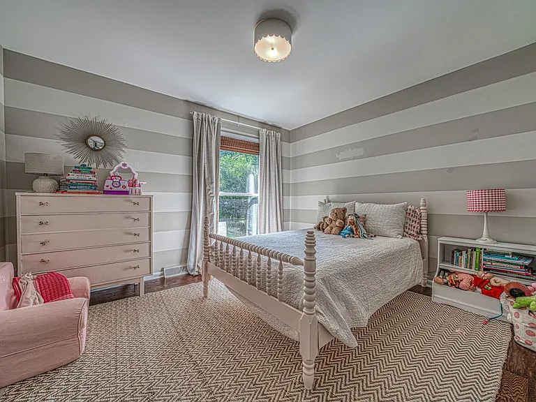 1810 Wandering Way Dr — Photo 13