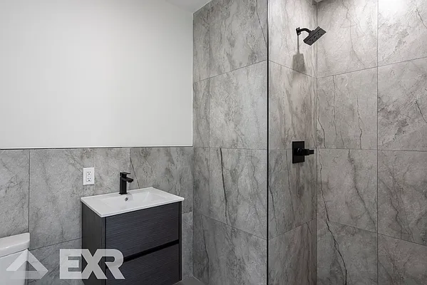 Rented by EXR | media 14