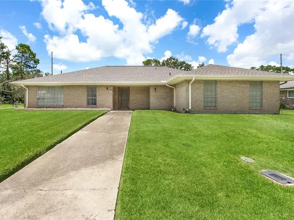 200 Ormond Oaks Dr, Destrehan, LA 70047