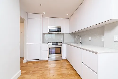 1410M Columbia Rd #6G Photo 1