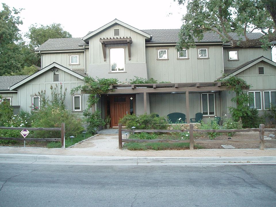 Front view from Ventura Avenue