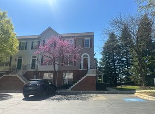 61 Harbour Heights Dr, Annapolis, MD 21401