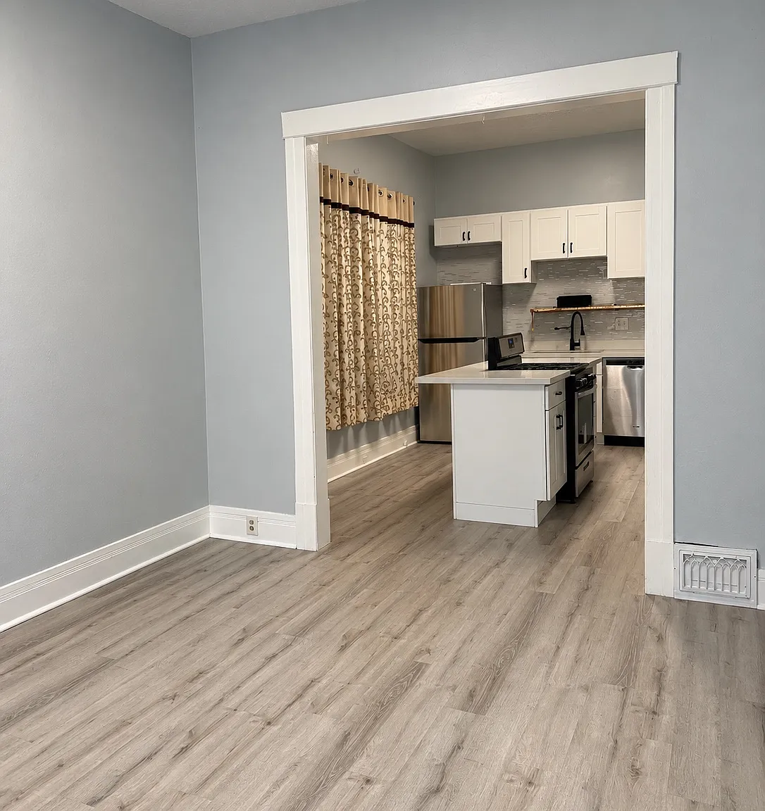 2 bed, $2,650 — Photo 3