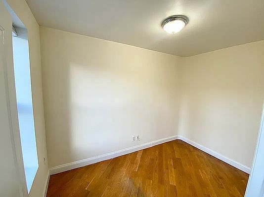 3rd image of 75 Orchard St #17F