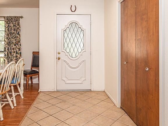 5th image of 205 Oakview Dr