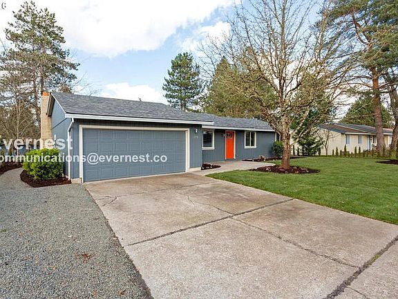 2nd image of 2259 NE Thomas St