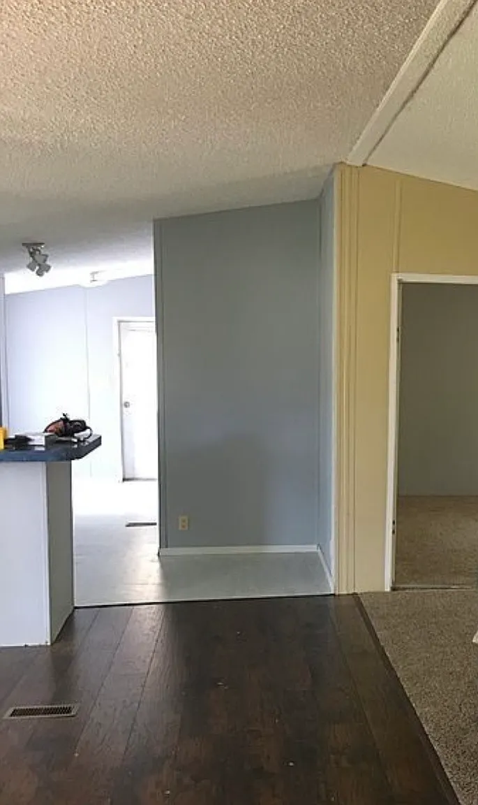 3 bed, 1152 sqft, $1,195 — Photo 1