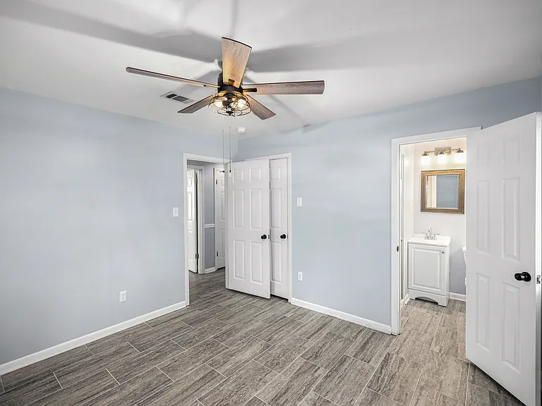 328 Plymouth Ave — Photo 20