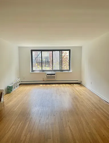 317 Irvington Ave #3A Photo 1