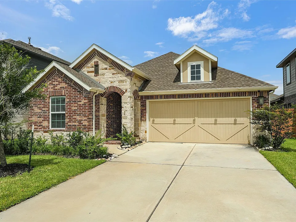 15014 Wiltshire Castle Ln