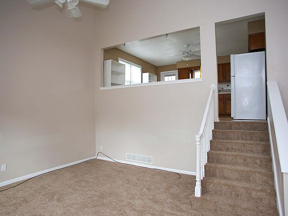 3rd image of 201 Lakeland Dr