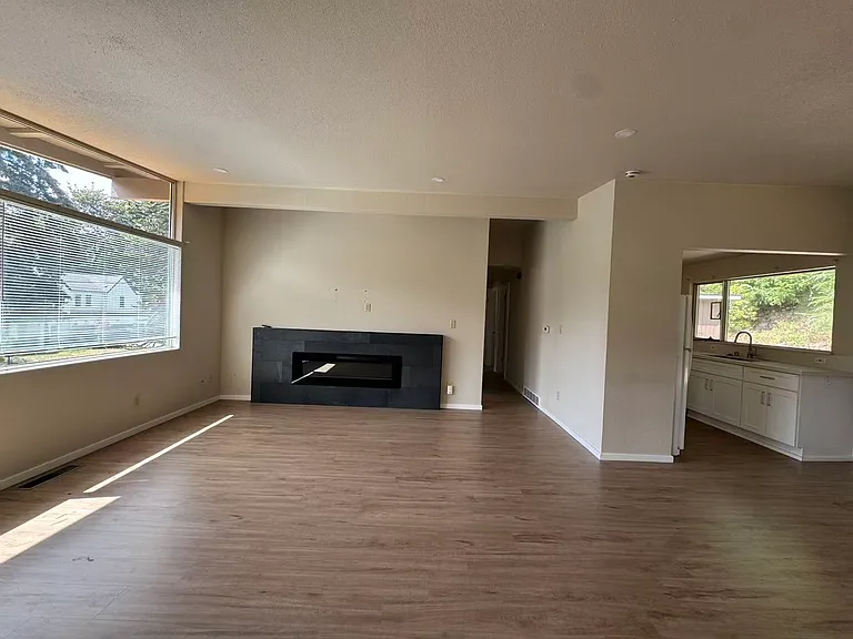 14624 SE Allen Rd — Photo 4