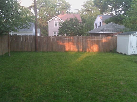 2nd image of 2442 Elsmere Ave