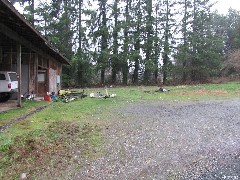 1st image of 133 S Stillaguamish Ave