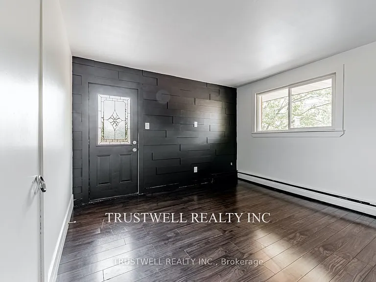 105 Mary St E #3 — Photo 13