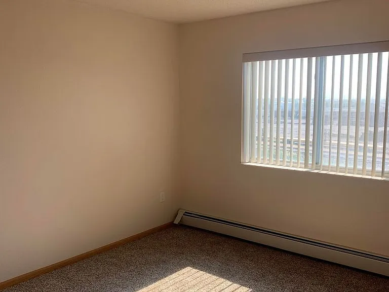 Westport Apartments — Photo 11