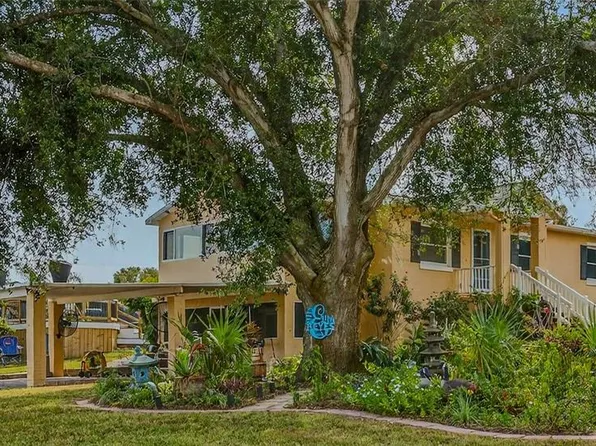 5426 Griffin View Dr, Lady Lake, FL 32159