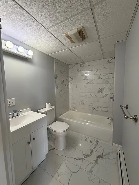 Building Photo - 154 Pelham St #2