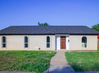 1425 Applegate Dr, Lewisville, TX 75067