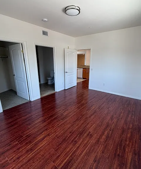 3401 Manning Ave #201 — Photo 10