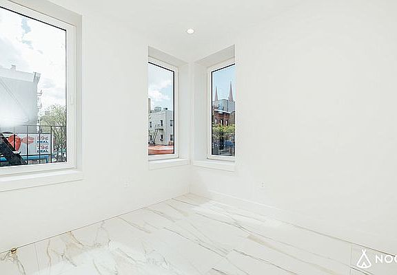 5th image of 130 Graham Ave #2E