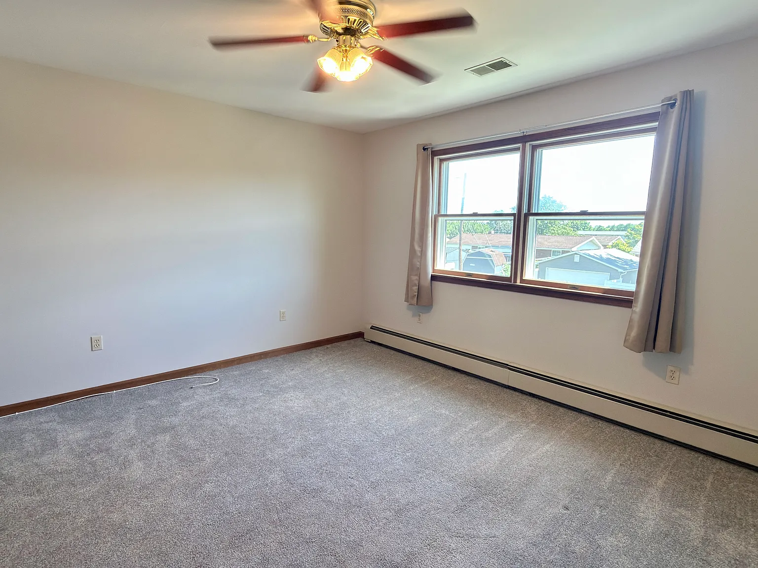1 bed, 700 sqft, $1,450 — Photo 3