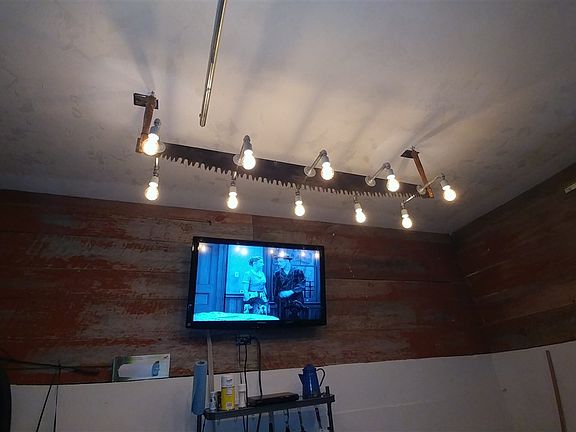 3rd image of 321 S Clark Ln