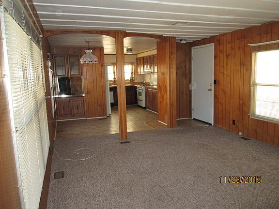 living room to dining/kitchen