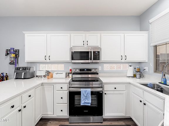 2nd image of 16922 S CEDARWOOD Lane