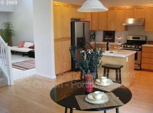 9100 SW Graphite Ter, Beaverton, OR 97007