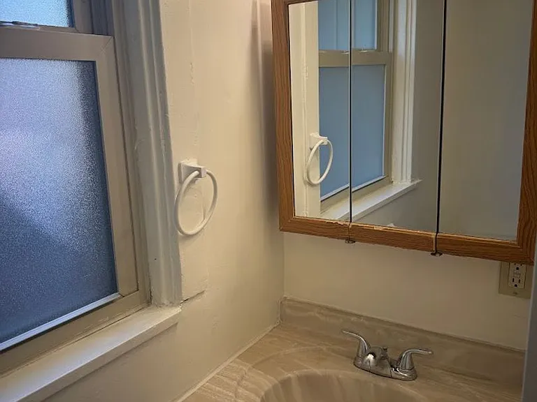 6325 Glenview Pl — Photo 9