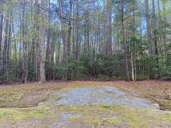 82 Eagles Trce, Lancaster, VA 22503
