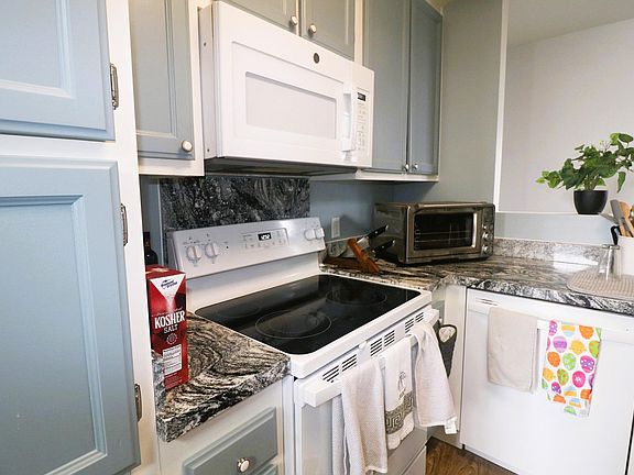 5th image of 512 Dahlia Ave #1/2