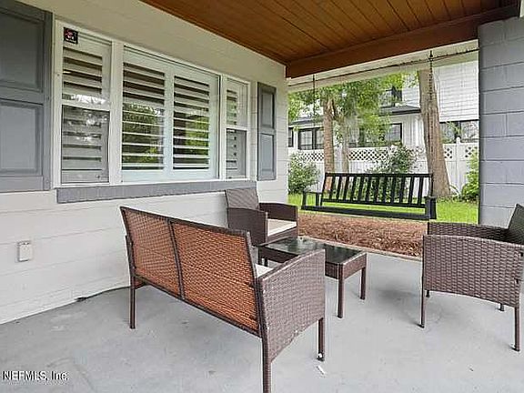 2nd image of 4226 Woodmere Dr